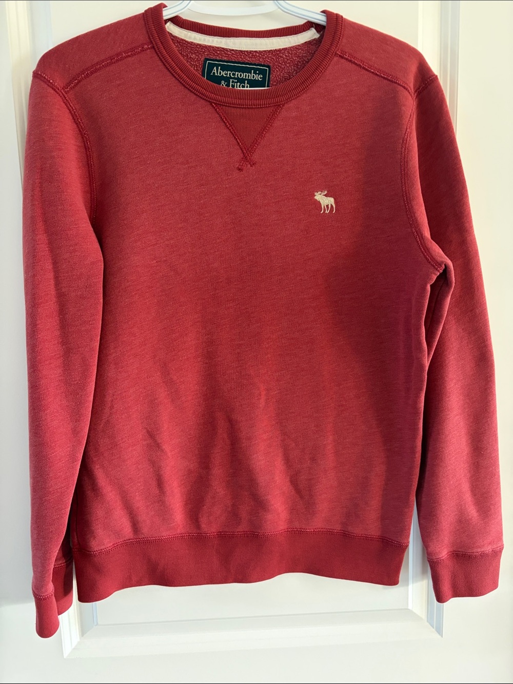 Abercrombie & Fitch Men's Red Crewneck Sweatshirt with Moose Logo c10